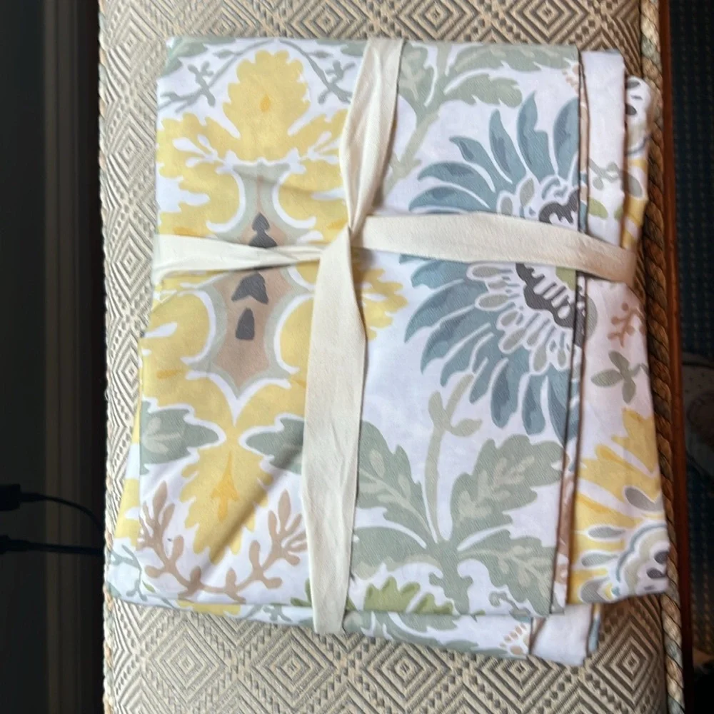 POTTERY BARN DUVET TWIN JONI  NWT 129.00
